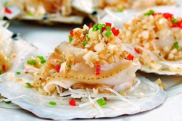 吃了扇贝肉里黑色的东西会怎么样呢(扇贝肉里面的黑东西吃了会怎么样)