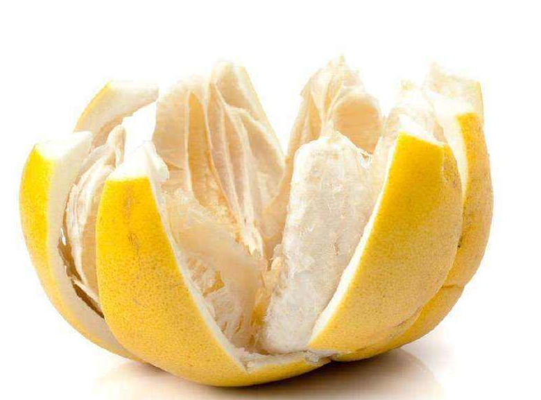 柚子的功效和作用是什么,吃柚子对人有什么好处 柚子的功效和作用是什么,吃柚子对人有什么好处