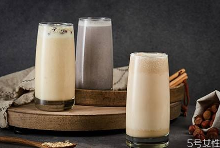 喝无糖的奶茶会发胖吗,晚上喝不加糖的奶茶会胖吗