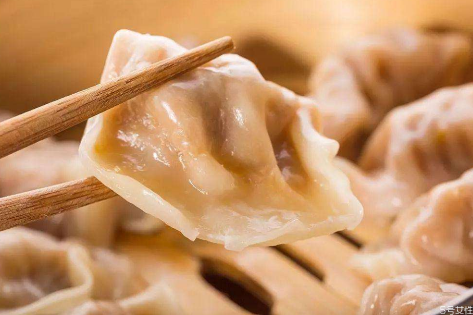 速冻饺子可以用微波炉加热吗,煮好的饺子可以用微波炉加热吗