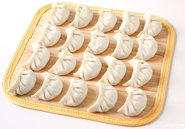 刚包的饺子怎么放冰箱好取,刚包的饺子怎么放冰箱冻 刚包的饺子怎么放冰箱好取,刚包的饺子怎么放冰箱冻