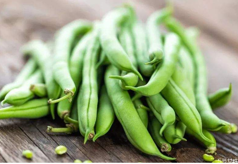 豆角焯水冻还是直接冻,速冻豆角是焯一下好呢还是不用焯水?