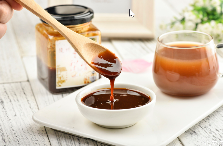 秋梨膏用什么水冲服,秋梨膏用开水冲吗