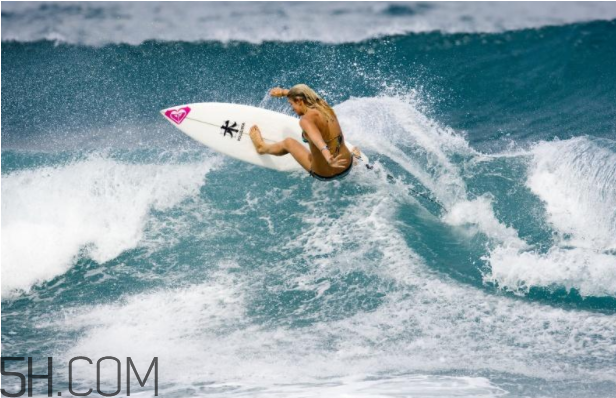 冲浪的技巧(冲浪怎么玩)