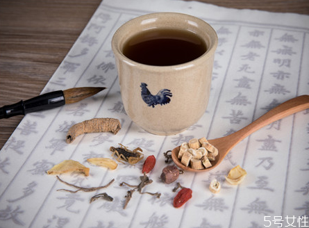 一斤砂仁可以泡多少酒变性人能寿多少岁,一斤沙仁泡多少斤酒