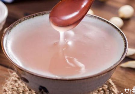 葛根粉煮出来是什么颜色,葛根粉冲熟后是什么颜色比较好