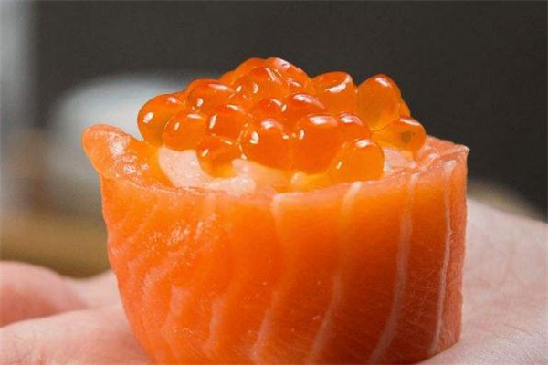 三文鱼籽的营养价值及功效,三文鱼籽可以生吃吗