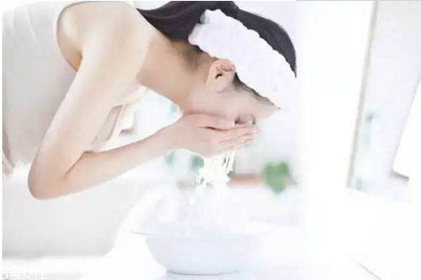 高丝卸妆油用法,高丝卸妆油用法视频