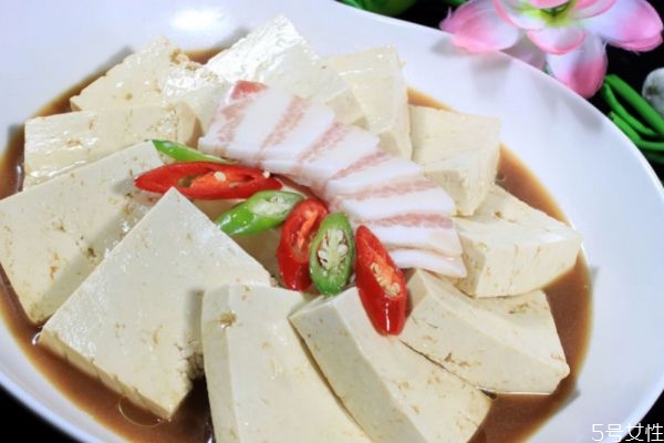 一次吃多少豆腐合适呢(豆腐一次吃多少为宜)