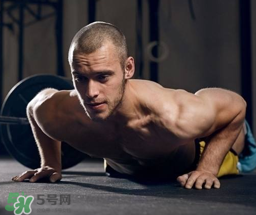 波比跳动作要点(波比跳动作要点)