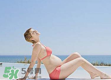 孕妇洗头能用护发素吗,怀孕洗头发可以用护发素吗