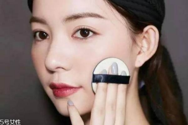 怎样防止底妆暗沉,底妆要怎样才不会暗沉