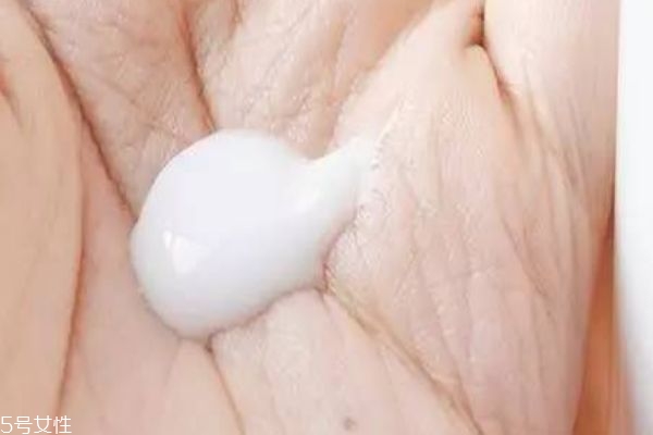 suqqu新款粉霜真假对比,suqqu粉底霜真假对比