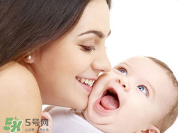 怀孕胎动早的是男孩还是女孩,怀男孩的胎动是什么样 怀孕胎动早的是男孩还是女孩,怀男孩的胎动是什么样