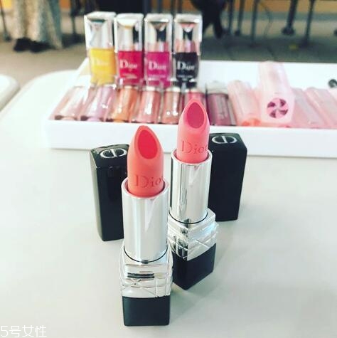 婴儿用什么沐浴露好(婴儿沐浴露十大名牌排行榜)