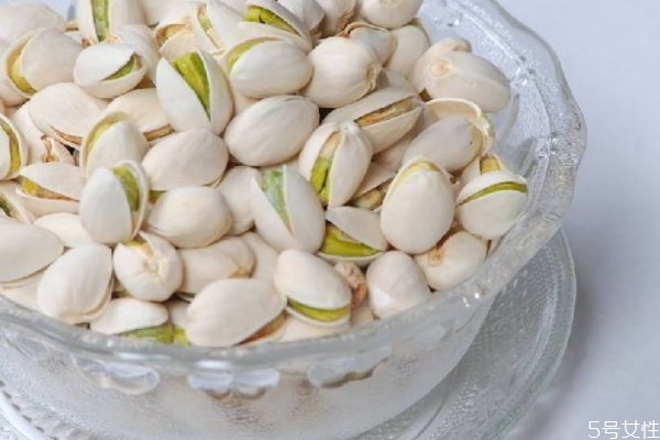 开心果的保质期有多久呢(开心果的保质期是多久)