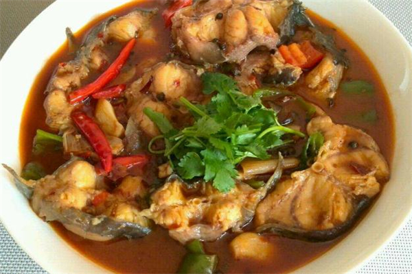 鲶鱼和草鱼哪个营养价值高(鲶鱼和草鱼哪个营养价值高) 鲶鱼和草鱼哪个营养价值高(鲶鱼和草鱼哪个营养价值高)