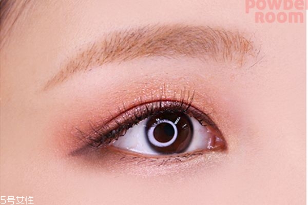 男女之间很暧昧的4个表现(暧昧的男女之间,会有哪些表现?)