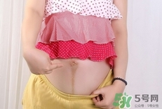 怀孕4个多月肚皮发紧是怎么回事,怀孕四个月有时肚皮发紧正常吗