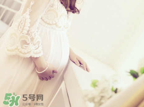 孕妇宫缩出血是怎么回事,怀孕宫缩引起出血怎么办