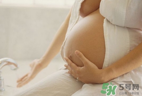 怀孕三个月老是想大便怎么回事,怀孕3个月老是想小便什么情况