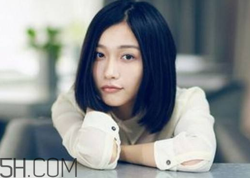 我见过的人越多就越喜欢狗(我见过的人越多就越喜欢狗) 我见过的人越多就越喜欢狗(我见过的人越多就越喜欢狗)