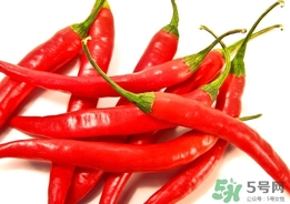 怀孕一个月喜欢吃辣,怀孕一个月能吃辣椒吗? 怀孕一个月喜欢吃辣,怀孕一个月能吃辣椒吗?