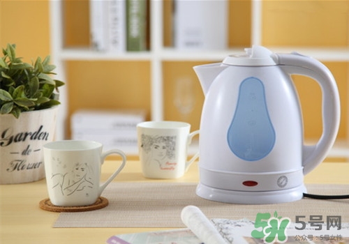 怀孕喝烫水对胎儿有影响吗,孕妇喝水太烫会不会对胎儿影响