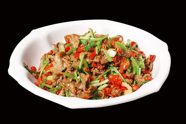 吃黄牛肉有什么好处(吃黄牛肉的好处)