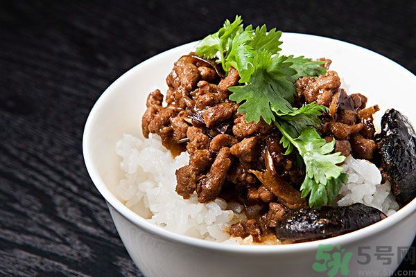 黄油的营养价值(黄油的营养价值及功效和作用) 黄油的营养价值(黄油的营养价值及功效和作用)