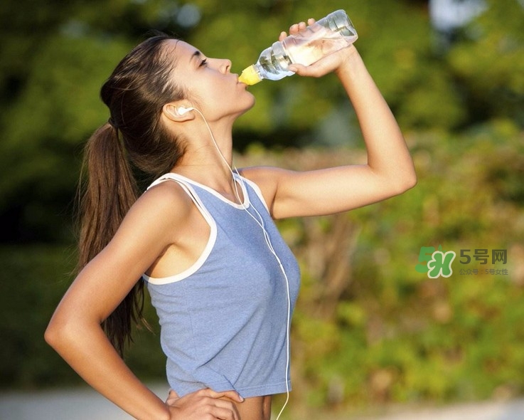 产后瘦下来肚子松弛怎么办,产后肚皮松弛怎么收紧