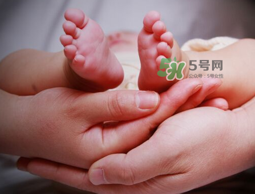 月子里可以开空调吗,请问坐月子可以开空调吗?