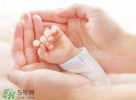 三月份坐月子穿什么睡衣,三月份坐月子穿什么衣服