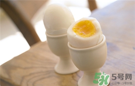 产妇每天吃几个鸡蛋为最佳,产后每天吃几个鸡蛋为宜