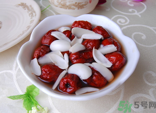 哺乳期可以吃鲜枣吗,影响奶水吗,哺乳期可以吃鲜枣吗