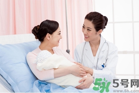 秋天怎么坐月子不落毛病,秋天怎么坐月子比较好