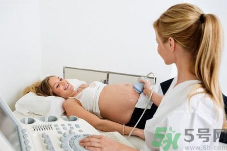 妊娠纹瘙痒难忍怎么办?求方法,肚皮上的妊娠纹痒是怎么回事 妊娠纹瘙痒难忍怎么办?求方法,肚皮上的妊娠纹痒是怎么回事