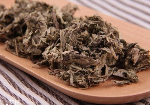 艾叶煮水的做法(艾叶煮水的做法)