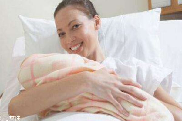 月子期间总是想吃东西,产后老想吃东西是怎么回事