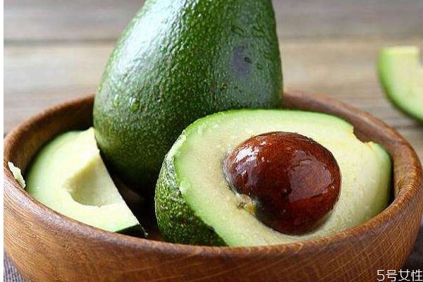 混血妆其他部分怎么画(混血儿的眼妆画法)