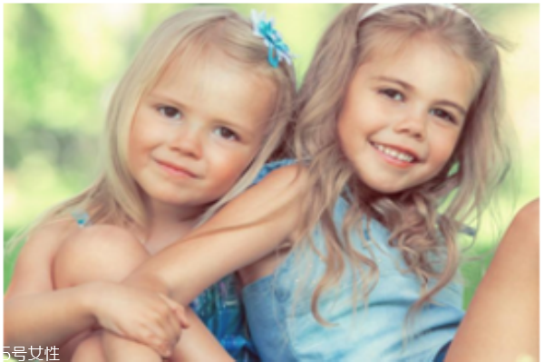 二胎怎么容易生女孩,生2胎的好处 坏处