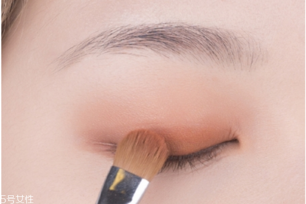 孕妇使用热水泡脚最合适(孕妇适合用热水泡脚吗?)