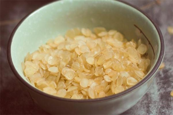 皂角米怎么看煮没煮熟(怎么判断皂角米是否煮熟)