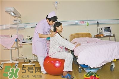 蓝莓不能和什么一起吃(蓝莓不能和什么一起吃?)