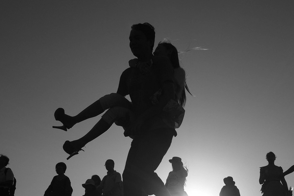 婚前同居有什么利弊(婚前同居的有什么好处)