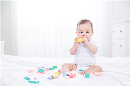 宝宝抗拒奶粉怎么办(宝宝抗拒喝奶粉怎么办)