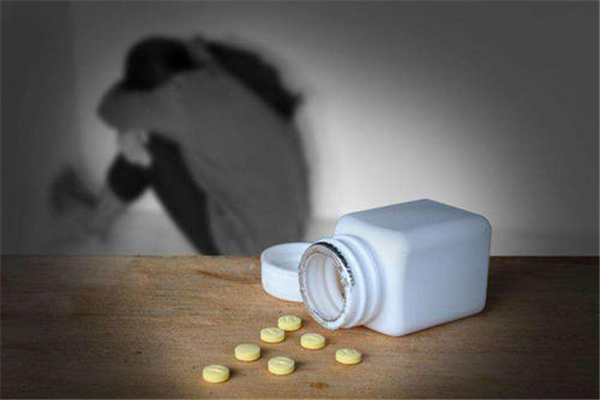 抑郁症严重会变成精神病吗(抑郁症严重会变成精神病吗) 抑郁症严重会变成精神病吗(抑郁症严重会变成精神病吗)