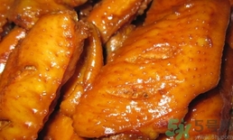 自己做的鸡翅可以带上飞机吗,鸡爪能不能带上飞机