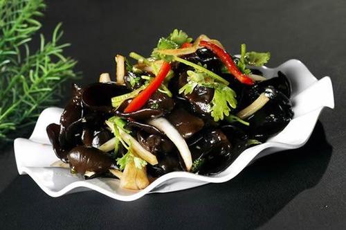 凉拌木耳怎么做好吃又简单,怎样做凉拌木耳