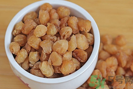 干桂圆的热量是多少大卡,100克桂圆干的热量是多少